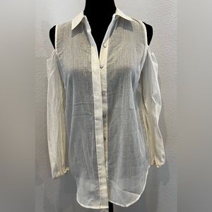 NWOT Chico’s Alabaster & Gold Cold Shoulder Blouse Size 00 (US Size 2)